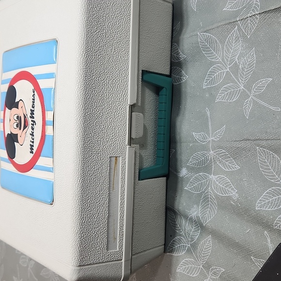Mickey Mouse Record Player - Picture 7 of 8